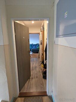 Dobrý deň. Ponúkam na prenájom dvojizbový byt 60m2 s lodžiou