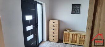 Vo výhradnom zastúpení Vám ponúkame na predaj rodinný dom ro
