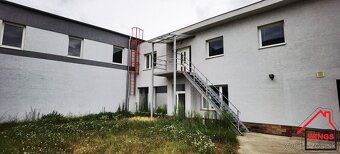 Ponúkame Vám na predaj administratívnu budovu so skladovým p