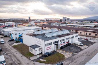 Ponúkame na prenájom časť haly výrobná/skladová hala (1/2 z 