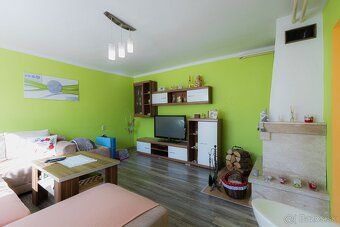 Ponúkame na predaj priestranný rodinný dom priamo v centre o