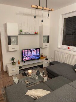 🏠 Ponúkam na prenájom svetlý moderne zariadený 2-izbový byt 