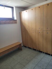 Predám fitcentrum pre šport a relax vratane pozemku. Nehnute
