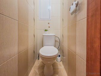 Ponúkame na predaj priestranný 2-izbový byt s výmerou 61 m²,