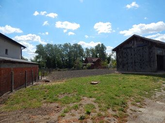 Typ: Farmárska usadlosť Ulica: Martovce Obec: Martovce
Exluz