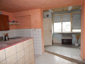 Typ: Rodinný dom Obec: Kolárovo
 Priestranný rodinný dom s v