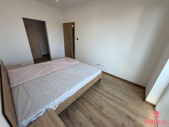Ponúkame na predaj 3-izbový byt s vlastnými parkovacími mies