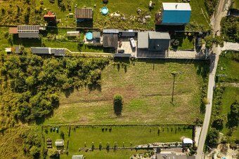 STAVEBNÝ POZEMOK LIETAVA – MAJER | 1 542 m² a viac Georgi Co