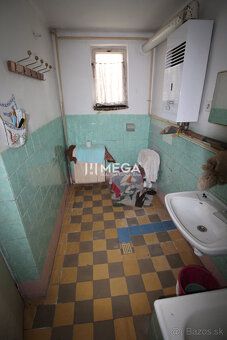 Mega realitná kancelária ponúka na predaj pôvodný rodinný do