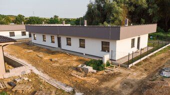 Hľadáte ideálne riešenie bývania s pohodlím bytu a priestoro