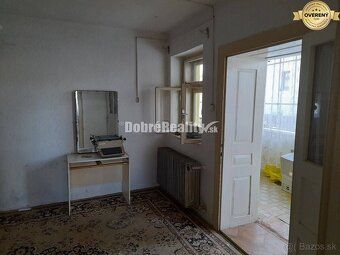 Ponúkame Vám na predaj starý rodinný dom vo Vrábloch, Plocha