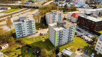 Ponúkam na predaj štvorizbový byt s výmerou celkovej plochy 