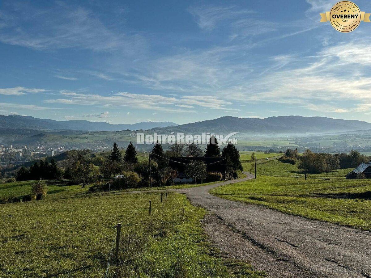 Ticho, kľud a rozprávkový výhľad na celú panorámu Nízkych Ta