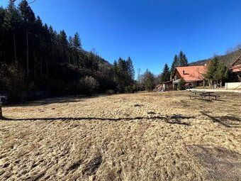 Ticho, kľud a rozprávkový výhľad na celú panorámu Nízkych Ta