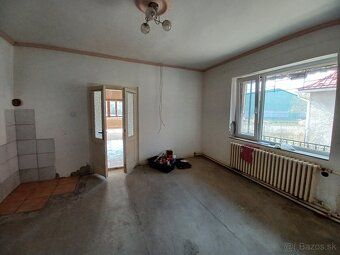 ID:3912 Ponúkame na predaj priestranný, zrekonštruovaný rodi