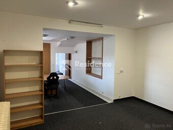 Realitná kancelária RESIDENCE Vám ponúka na prenájom komerčn