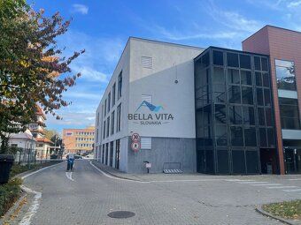 Ponúkame vám jedinečnú príležitosť prenajať si moderné obcho