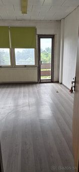 Typ: Kancelárie Ulica: Nádražná 36 Obec: Ivanka pri Dunaji
R