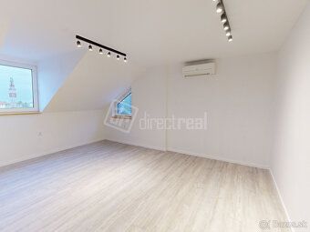 ADMINISTRATÍVNY PRIESTOR - KANCELÁRIA 23 m2 + PODIEL NA CHOD