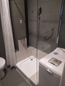 Ponúkame na prenájom 2-izbový byt s výmerou 40 m² v Bratisla