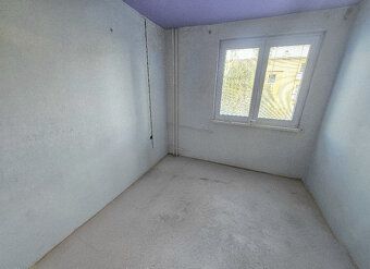 Typ: 3-izbový byt Mestská časť: Centrum Obec: Bánovce nad Be