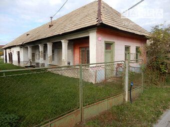 Predám starší rodinný dom v Demandiciach č.11 o výmere 3599m