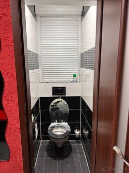 Ponukam na prenajom 3-izbovy byt. Nachadza sa v Poprade na u