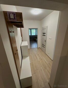 🏡 Dlhodobý prenájom 2-izbového bytu – Považská Bystrica, Roz