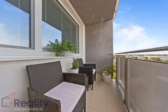 NOVÁ PONUKA! +421 915 140 870
Moderne zariadený dvojizbový b