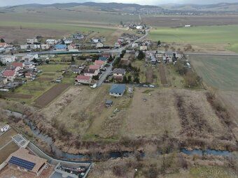 Slnečný stavebný pozemok 1 340 m² – Kračúnovce
Ponúkam na pr