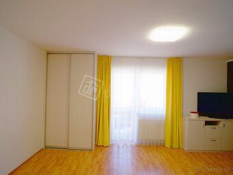 Apartmán s balkónom v srdci Vysokých Tatier
Popis: Apartmán 