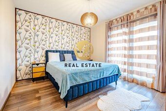 Maroš Vereš +421 904 086 200 e-mail:
V2 real estate ponúka n