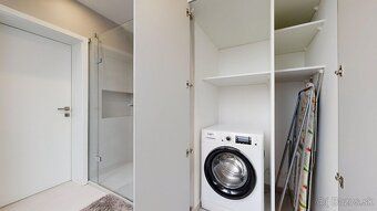 Ponúkame Vám exkluzívne na predaj UNIKÁTNY, takmer NOVÝ (201