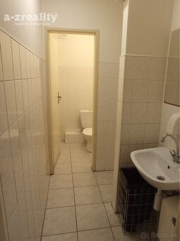 Typ: Obchodné priestory Ulica: Nádvorie Európy Obec: Komárno
