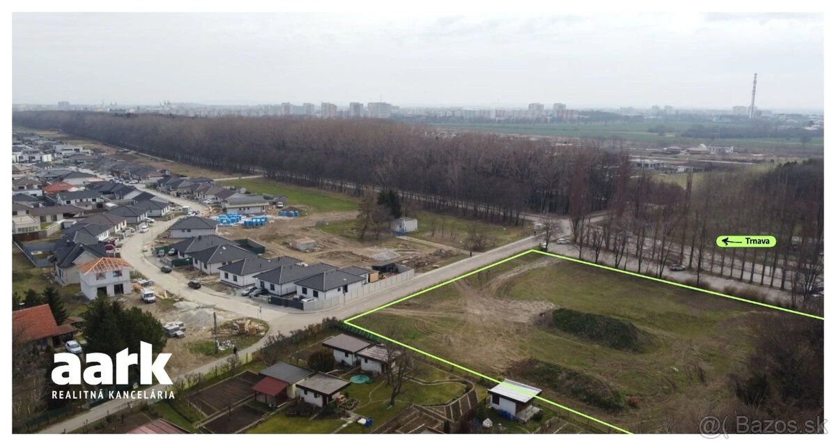 V zastúpení klienta ponúkame na predaj lukratívny pozemok s 