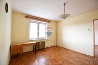 Realitná kancelária RE/MAX Grand Vám ponúka na predaj tehlov