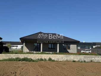 Typ: Rodinný dom Ulica: nad hrabinou Mestská časť: Kynek Obe