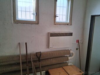 Predám s projektom domu bývalú JEDNOTU (obchod i pohostinské