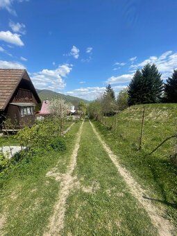 Ponúkame na predaj slnečný rekreačný pozemok s výmerou 803 m