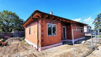 🏡 NOVOSTAVBA 4-izbového bungalovu v Diakovciach
Ponúkame Vám