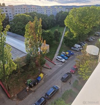 Typ: Garsónka Ulica: Chlumeckého Obec: Bratislava-Ružinov
Po