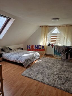ID: 7652 Ponúkame na predaj priestranný rodinný dom v obci V