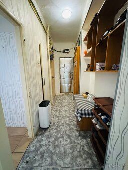 Ponúkam na predaj 2 izbový byt s balkónom v meste Čierna nad