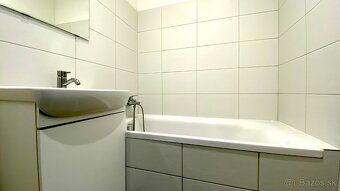 Na predaj 3-izbový byt s balkónom na sídlisku Hliny 7. Byt s