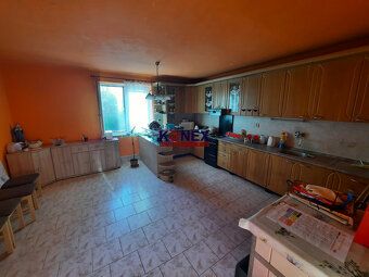 ID:2732
Ponúkame na predaj rodinný dom v Petkovciach:
 - obe