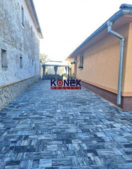 ID:3086
Ponúkame na predaj moderný rodinný dom typu bungalov