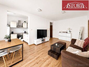 We offer for rent a bright and well-designed 2-room apartmen