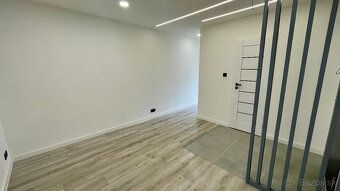 Virtuálna prehliadka: https://realitydream.sk/listing/2-izbo