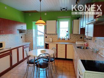 ID:3644
Ponúkame na predaj trojpodlažný  rodinný dom s garáž