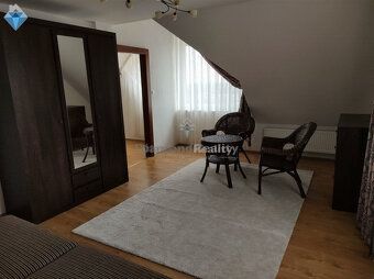 Typ: Rodinný dom Obec: Nitra
Ponúkame na prenájom luxusný ro